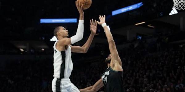 易胜博体育官方入口-比肩四大传奇中锋，文班39分15板5帽成为NBA季后赛历史第五人