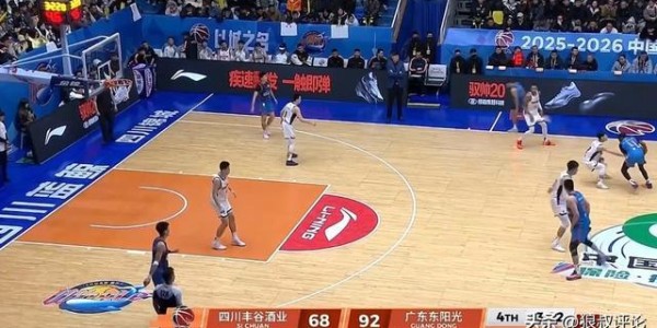 易胜博体育app下载-人气真高！胡明轩26+4+4新赛季最佳一战 连中三分引现场粉丝狂欢